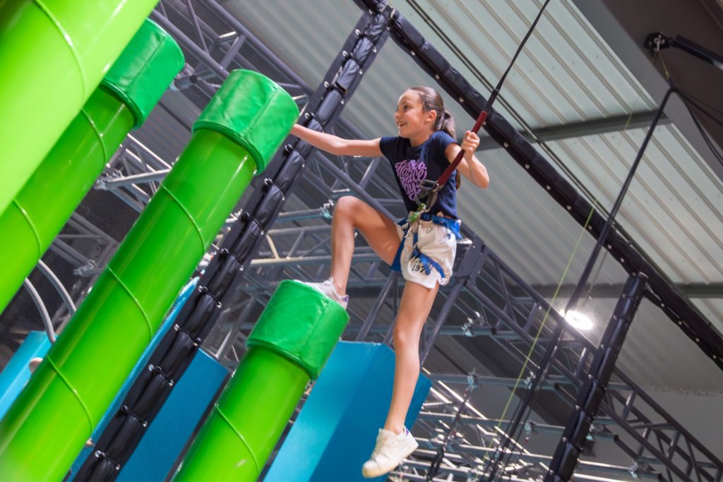 ARENA MAX ESCALADE POTEAUX VERTS ALTI ARENA LE PUY-EN-VELAY